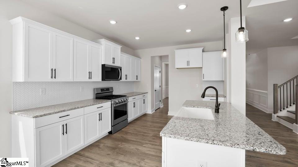 1016 Alder Pond Drive Property Photo 10