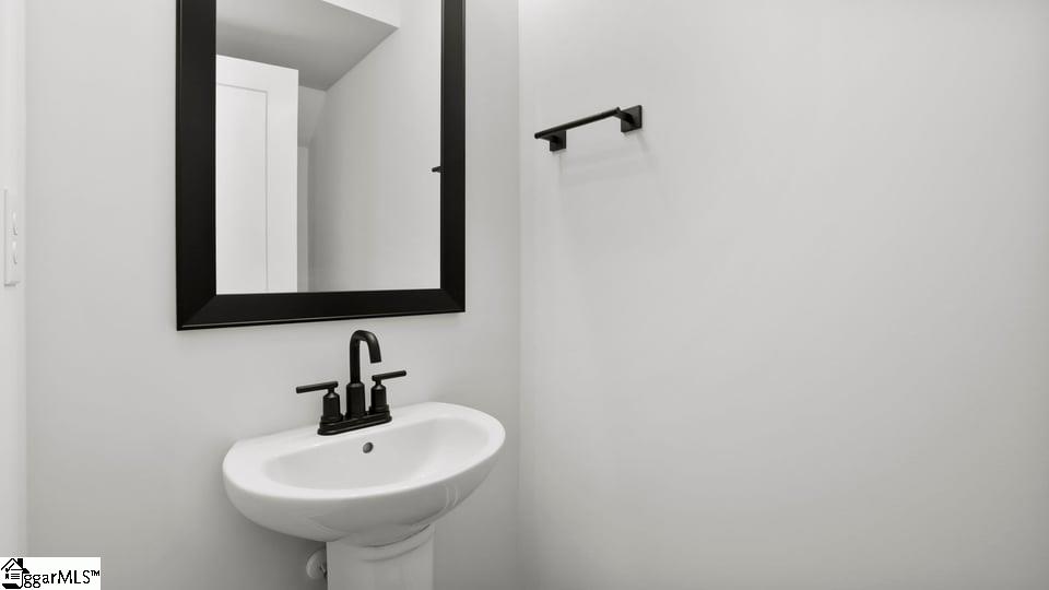 1016 Alder Pond Drive Property Photo 20