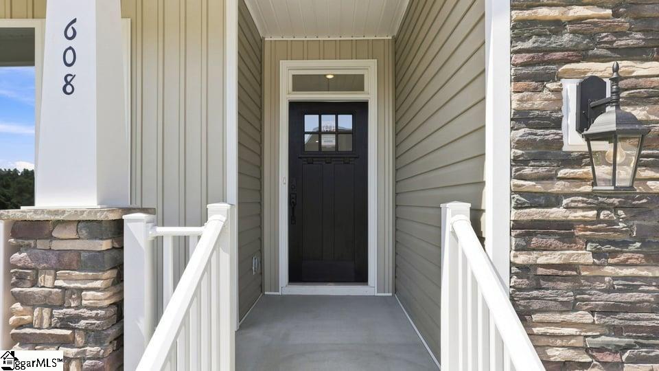 608 Hidden Creek Court Property Photo 4