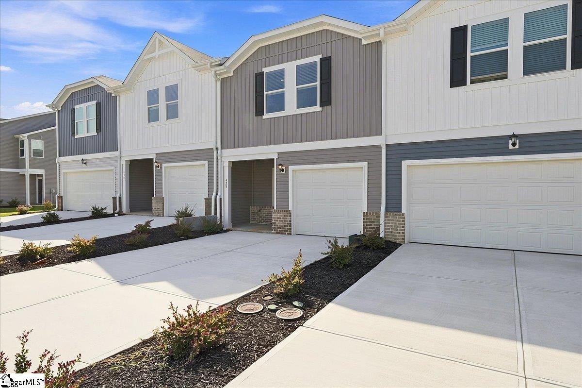 428 Blissful Court Property Photo 3