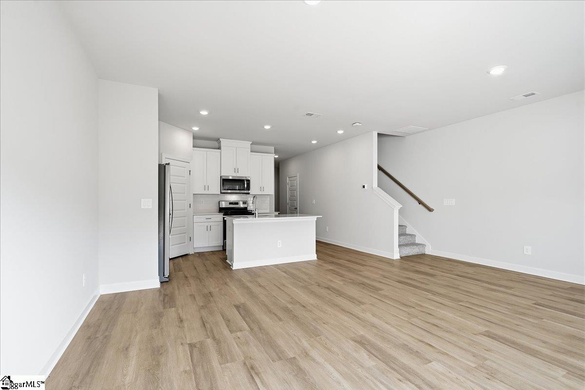 428 Blissful Court Property Photo 6