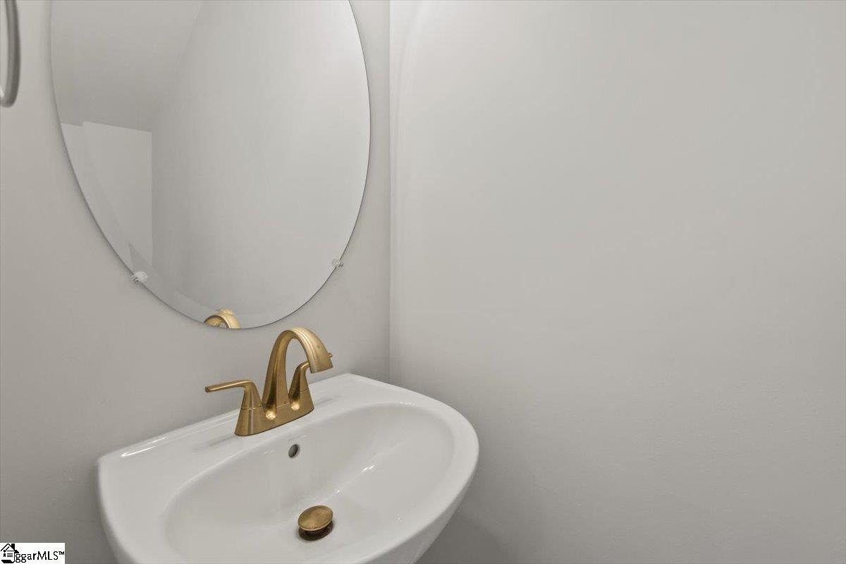 32a Hyde Street Property Photo 8