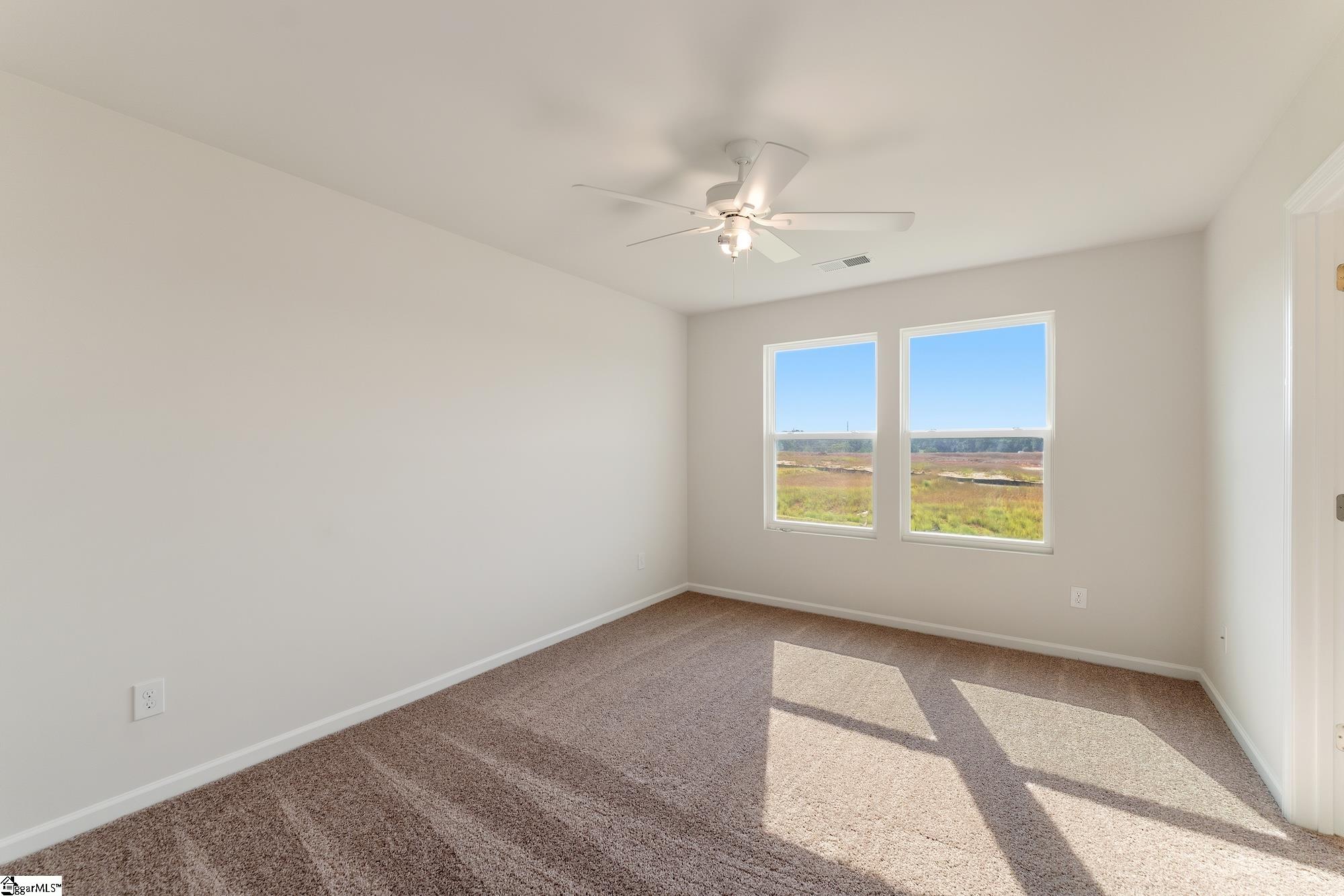 2320 Mill Loop Property Photo 12