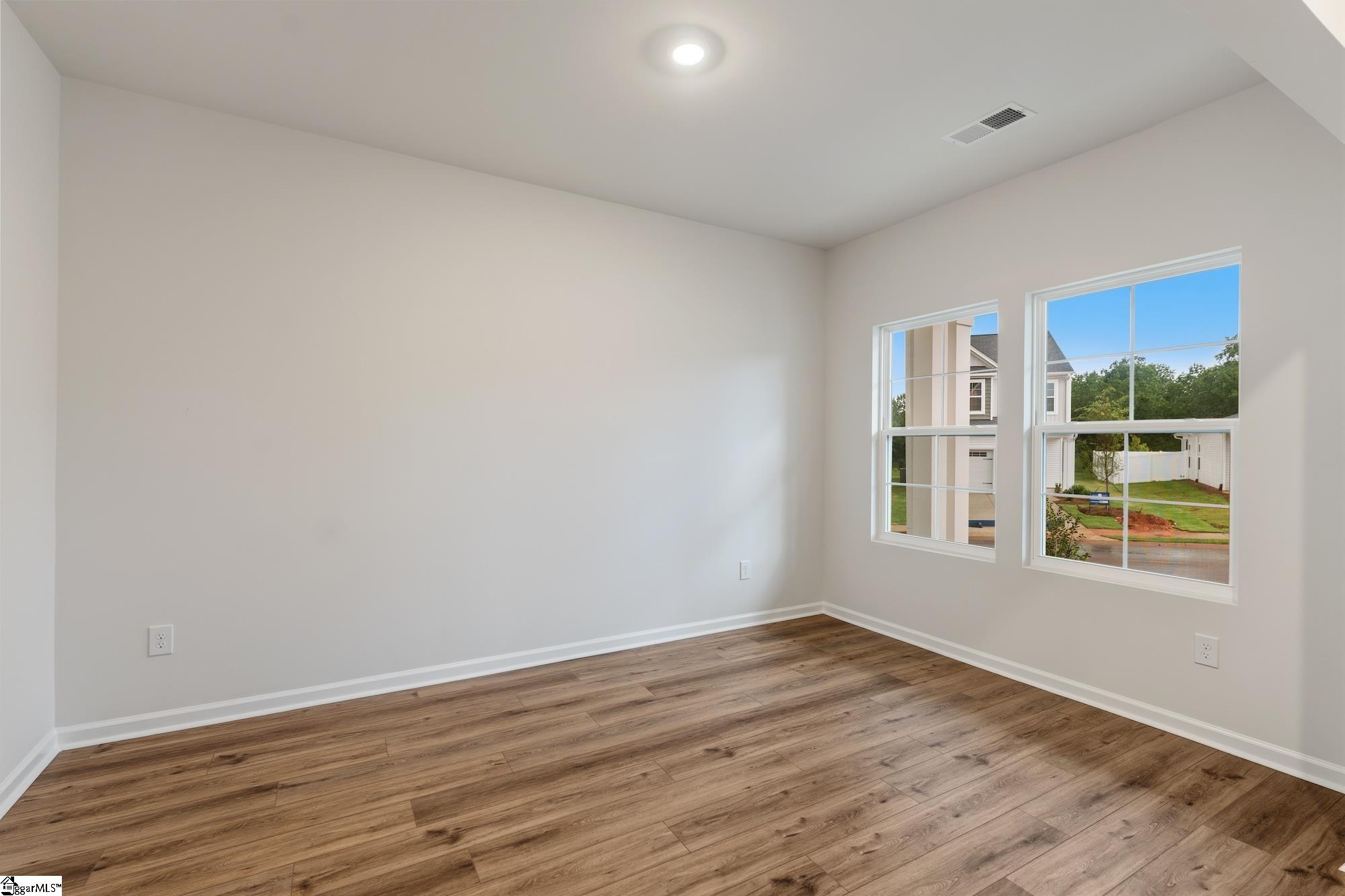 2300 Mill Loop Property Photo 3