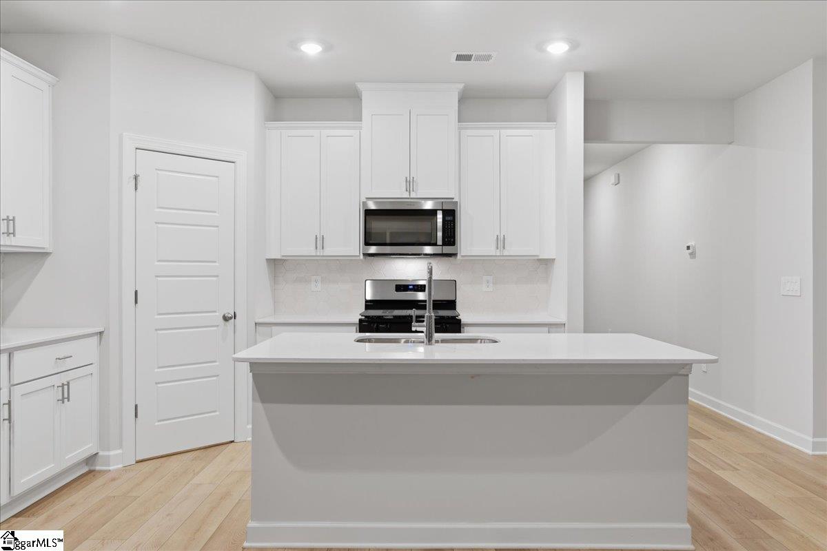 104 Blooming Meadow Road Property Photo 8
