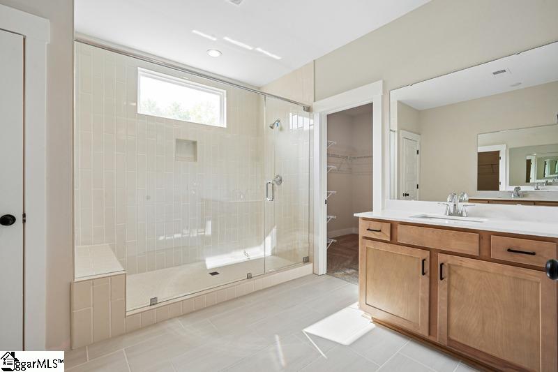 112 Winding Stream Circle Property Photo 6