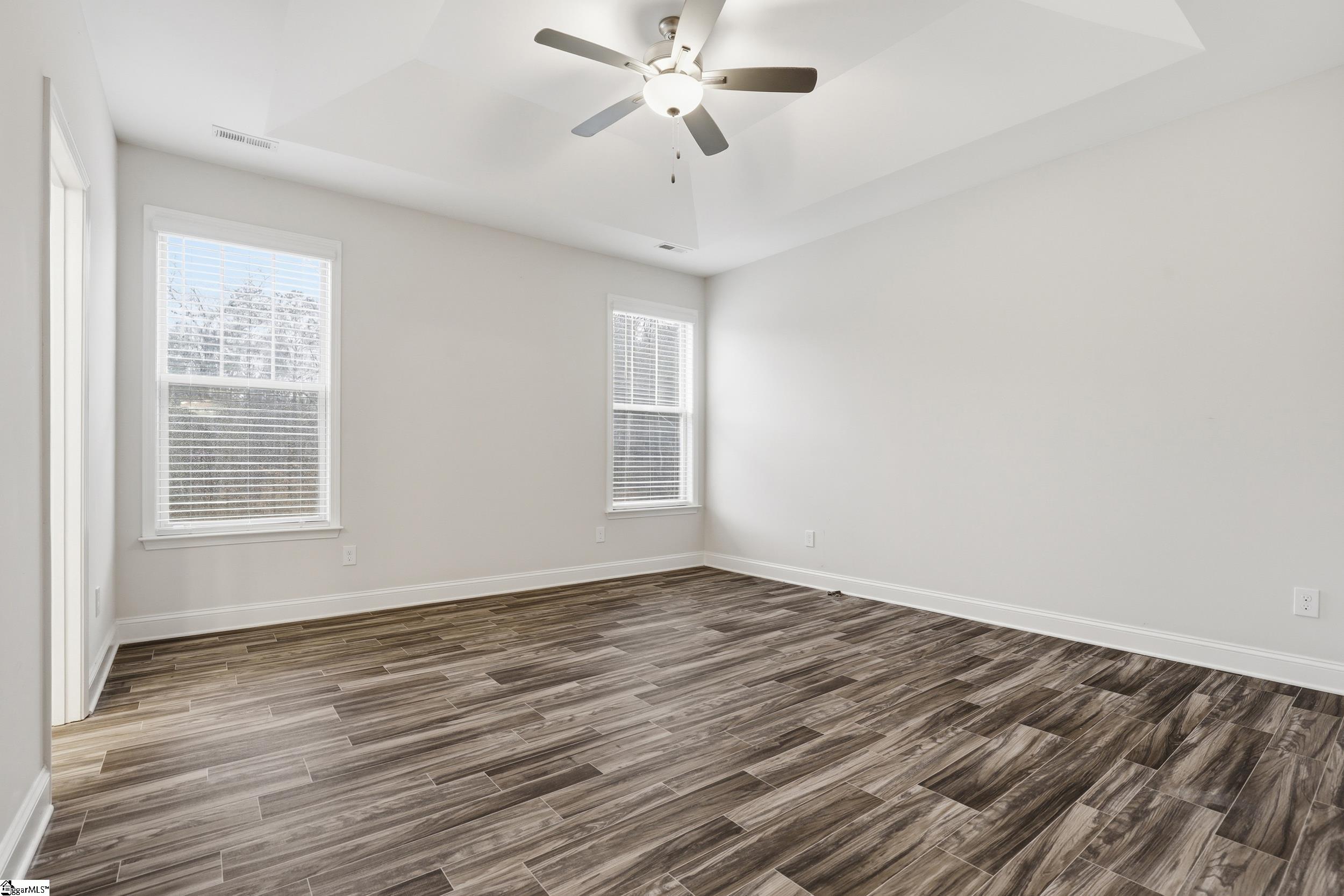 131 Estateside Drive Property Photo 11