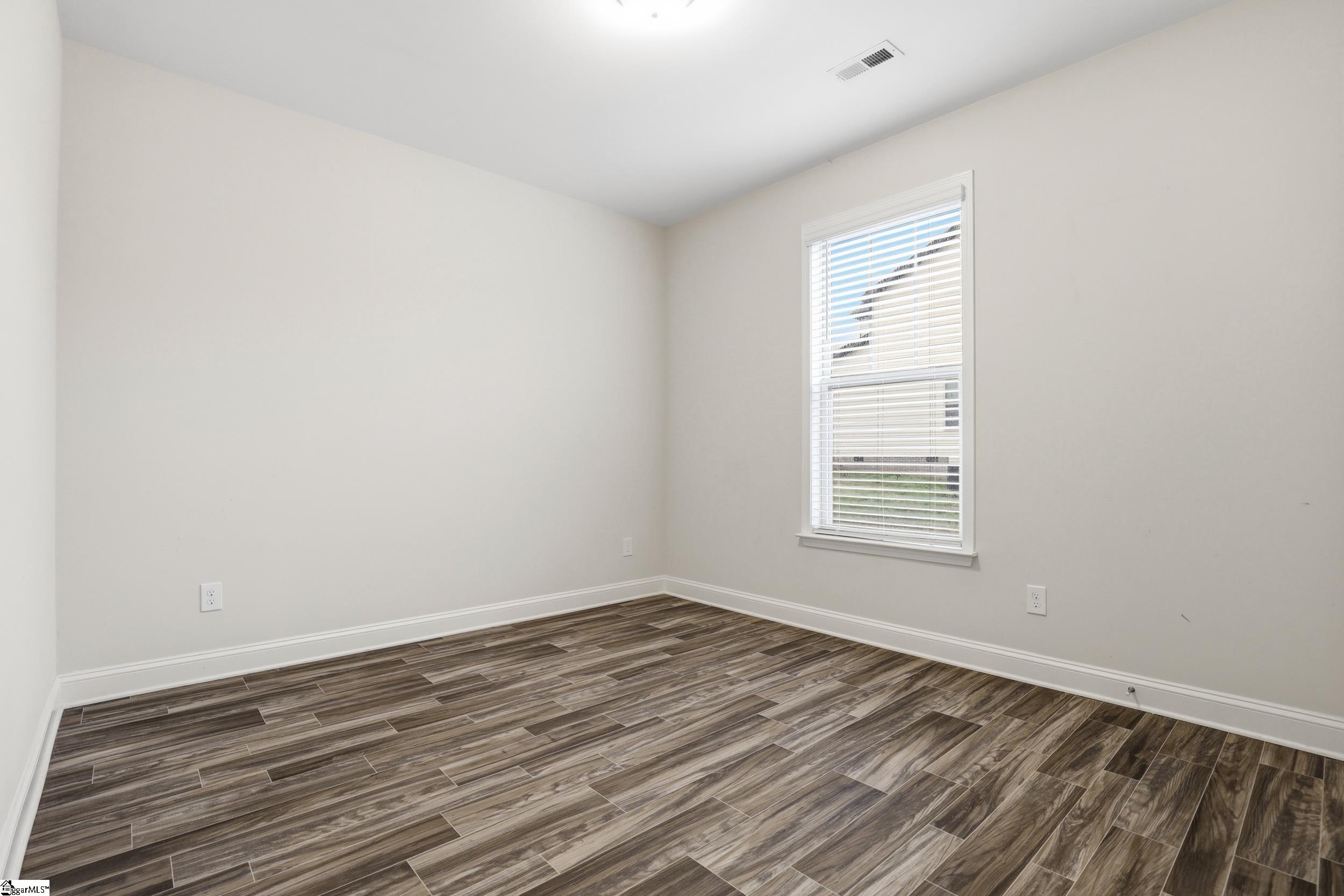 131 Estateside Drive Property Photo 15