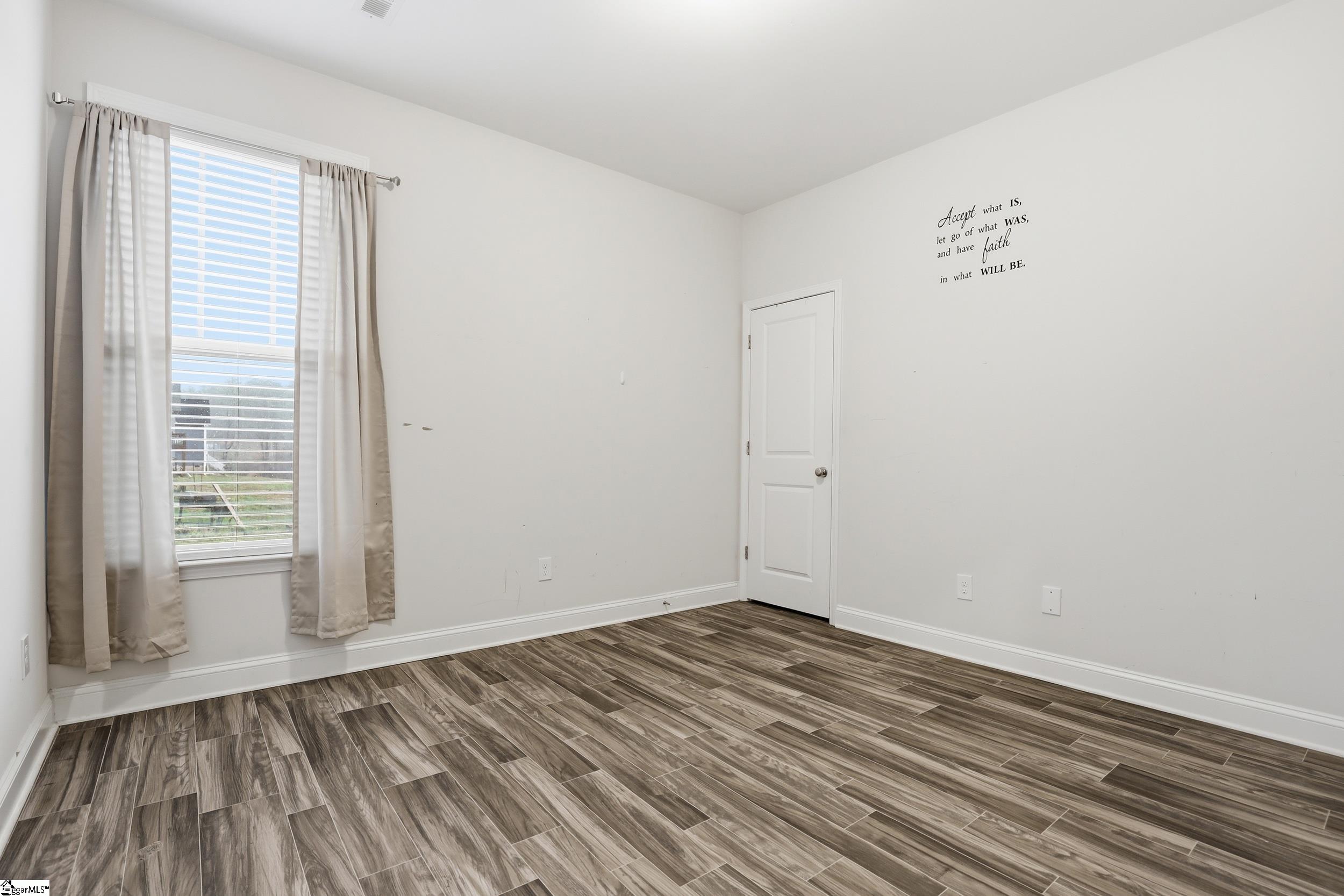 131 Estateside Drive Property Photo 18