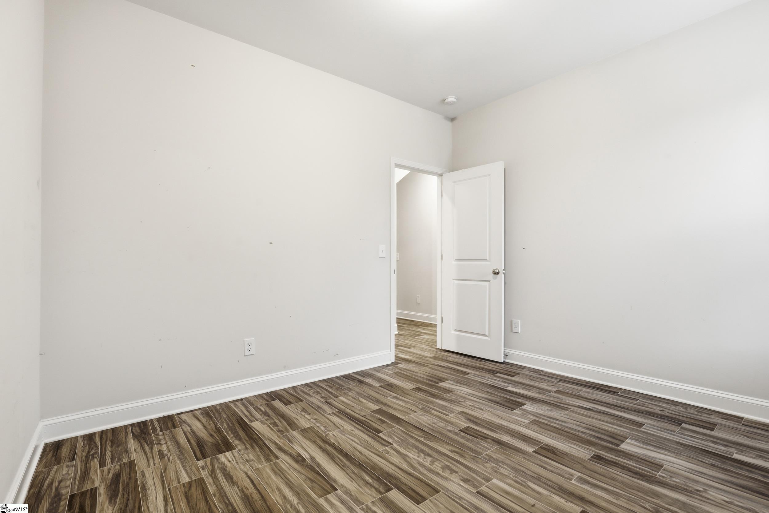 131 Estateside Drive Property Photo 19
