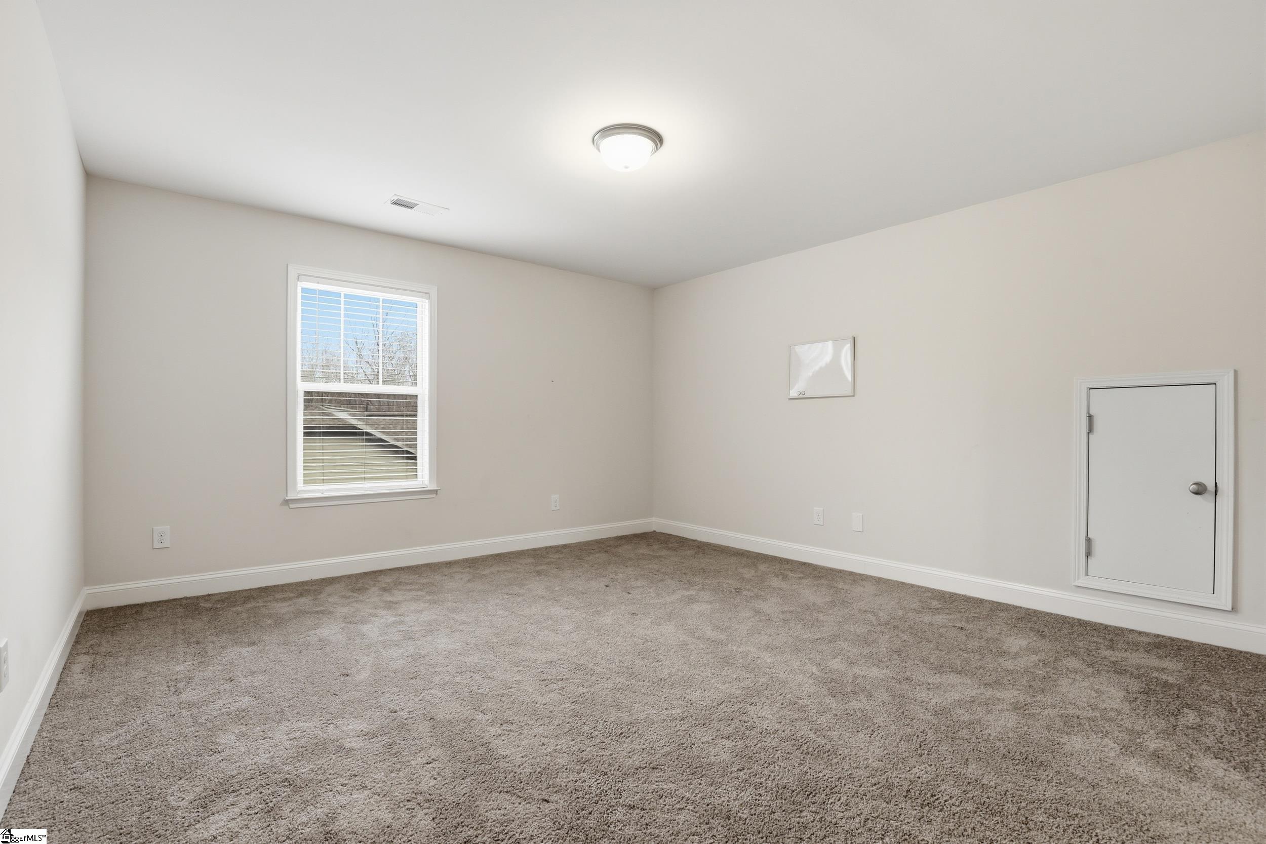 131 Estateside Drive Property Photo 21