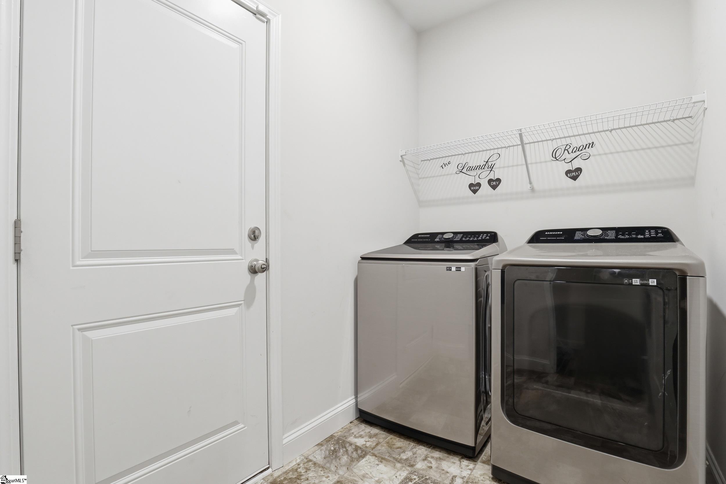 131 Estateside Drive Property Photo 25