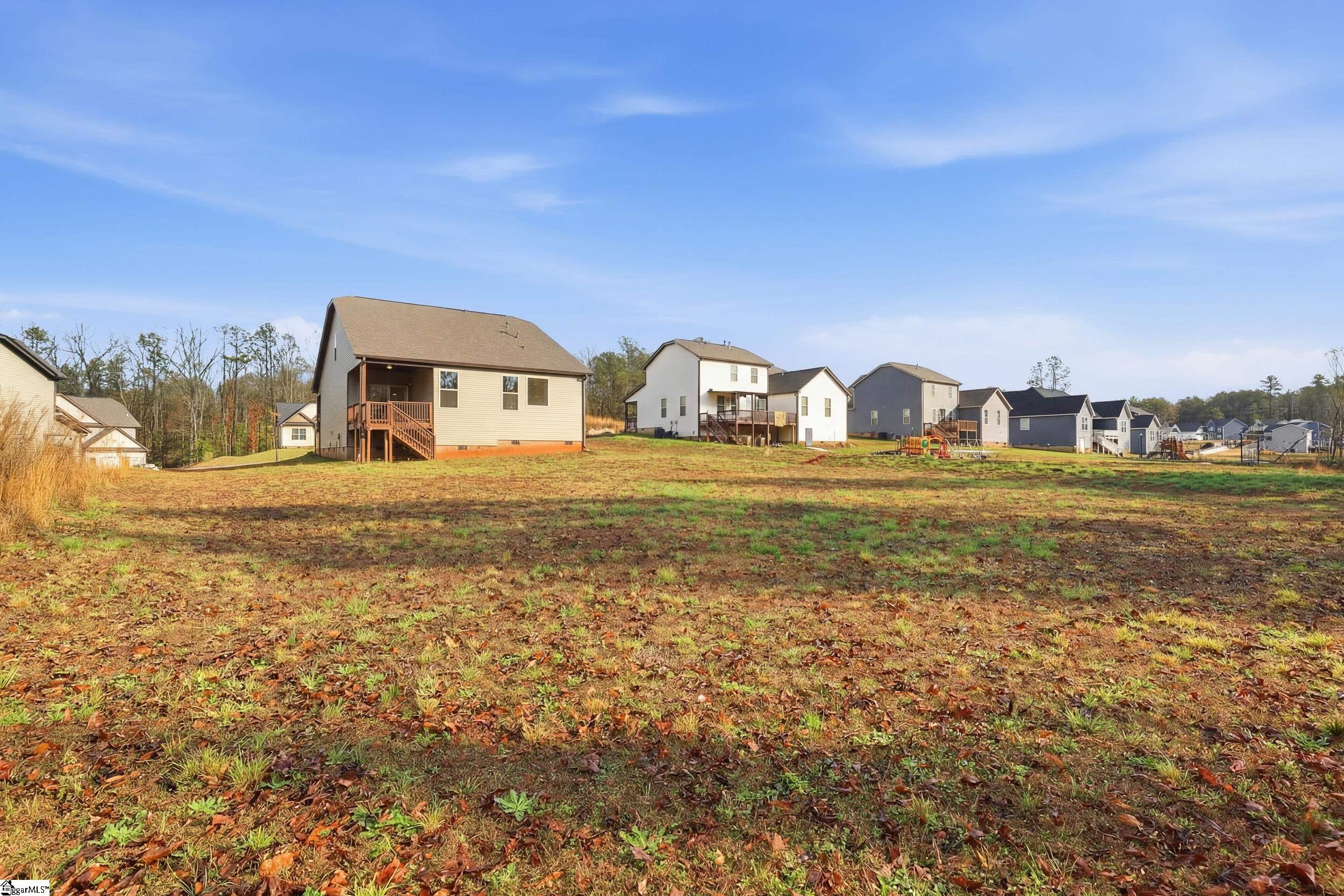 131 Estateside Drive Property Photo 28