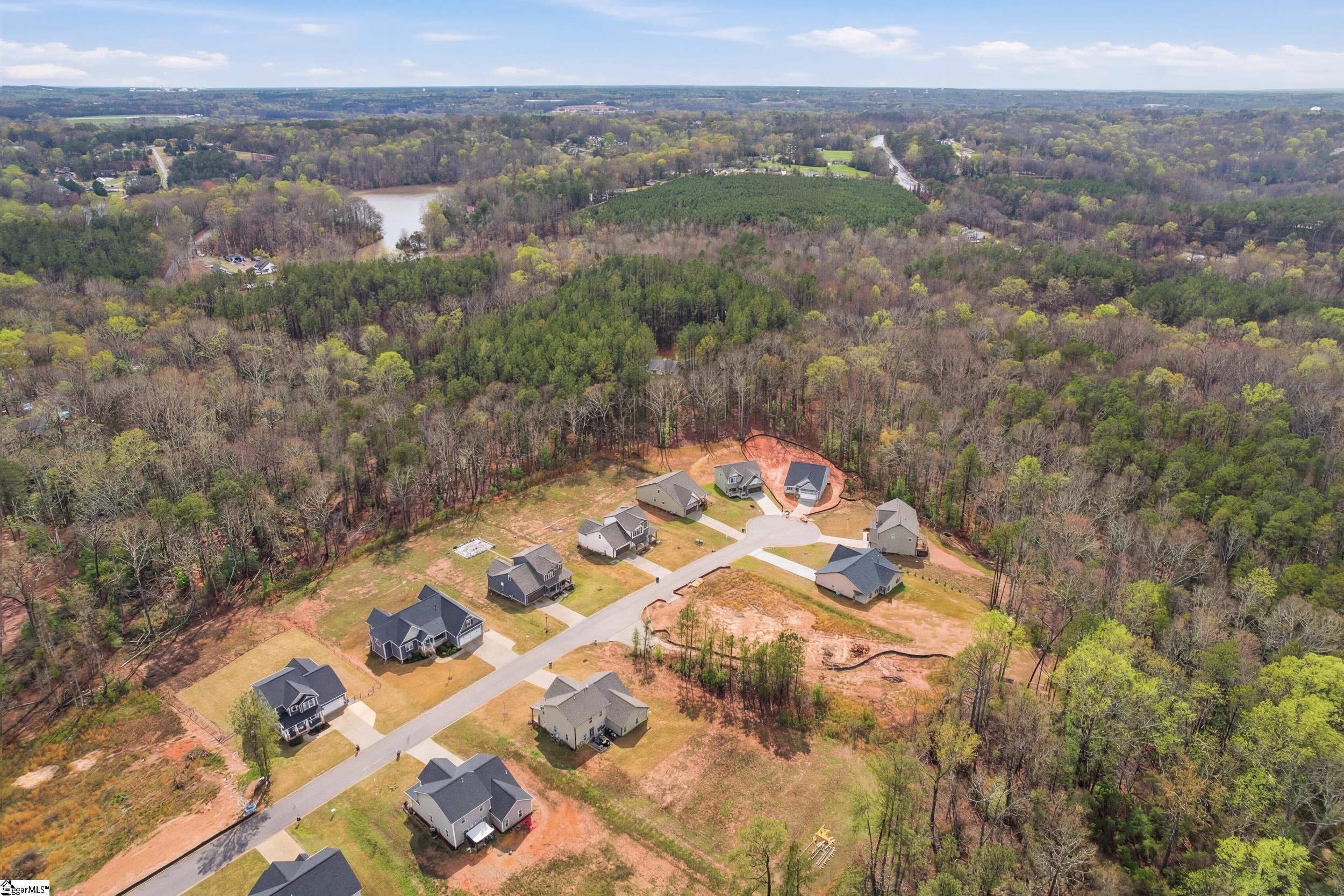 131 Estateside Drive Property Photo 34