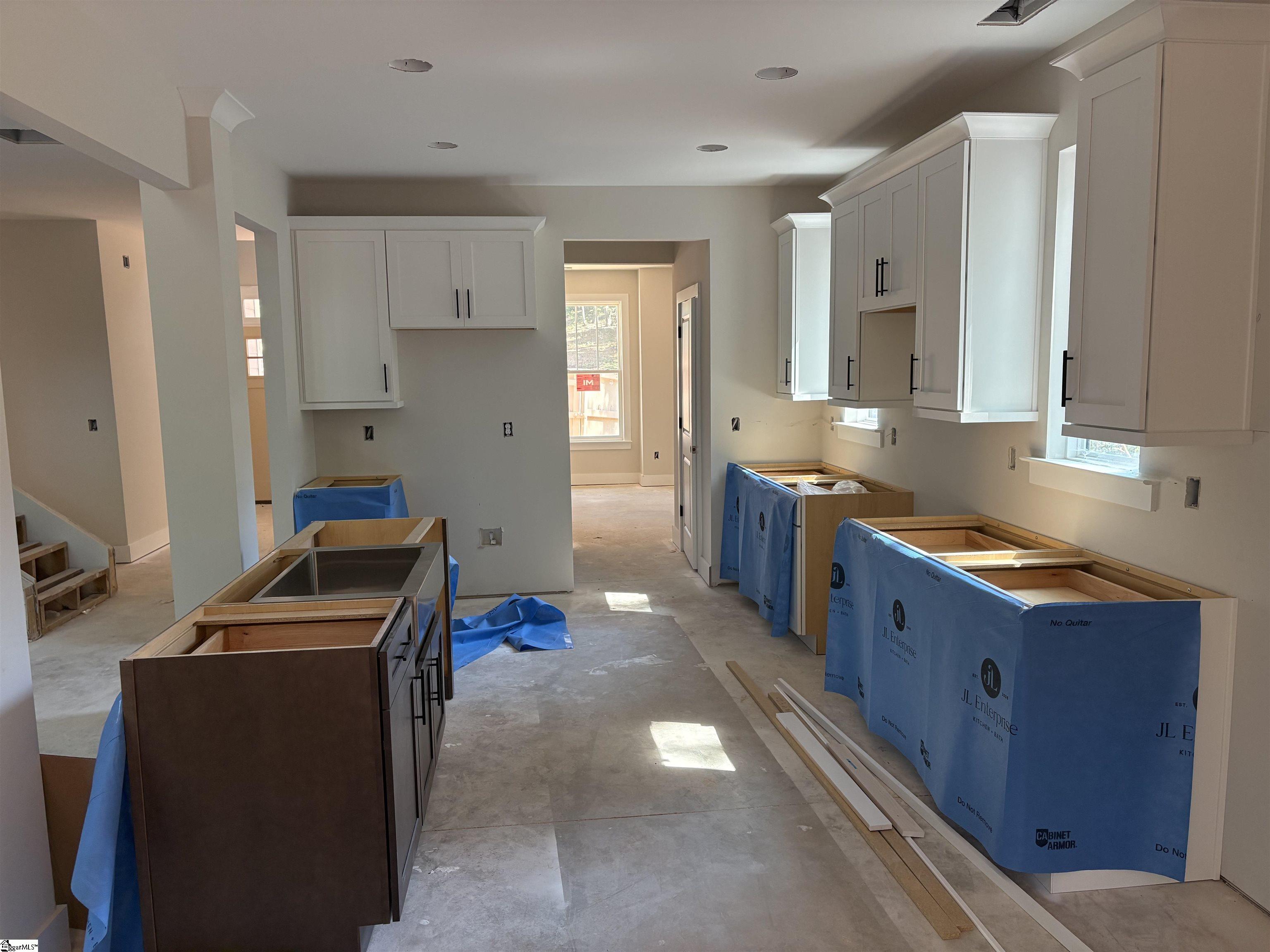 423 Martin Drive Property Photo 4