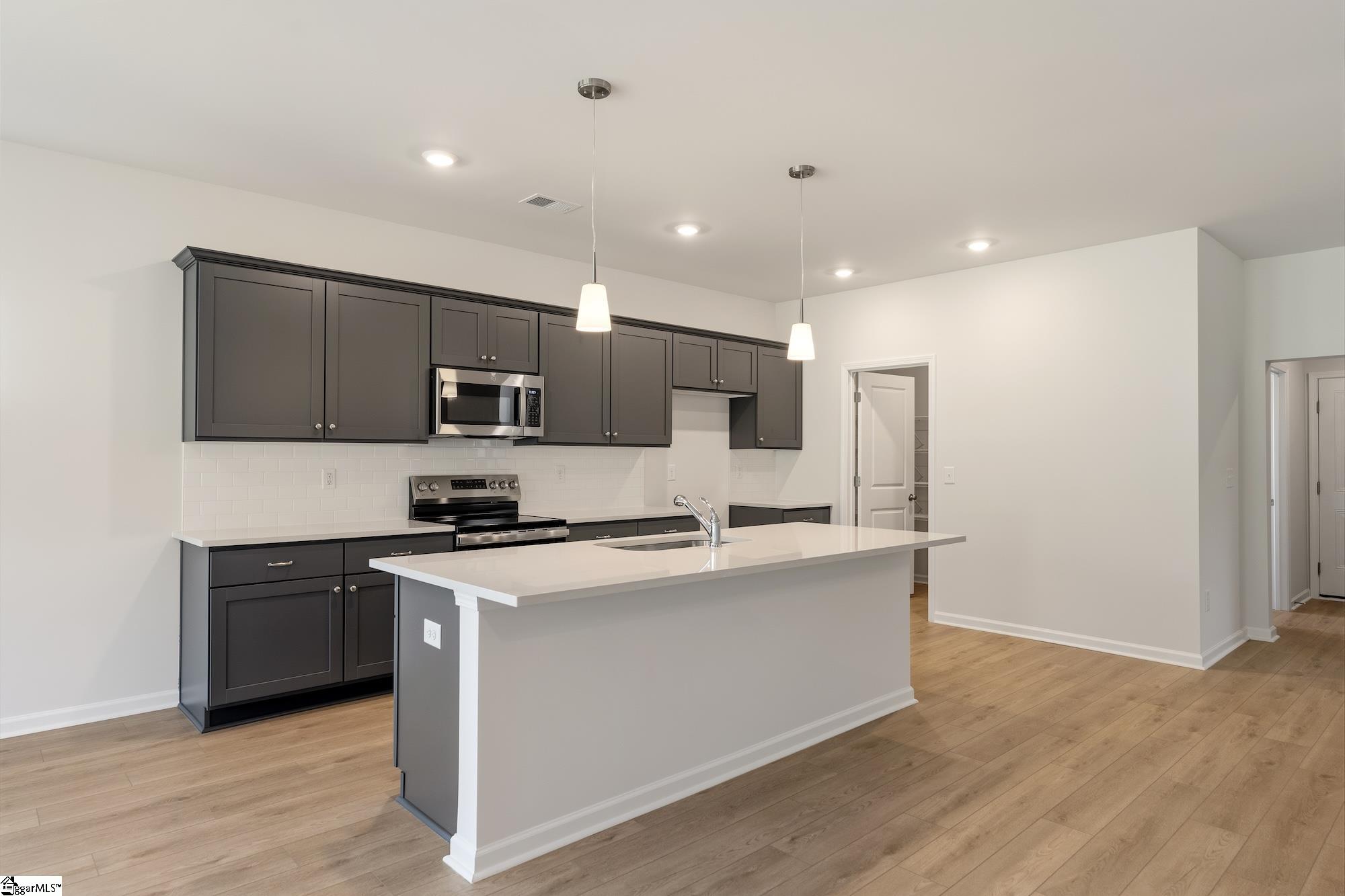 5017 Burke Meadows Run Property Photo 8