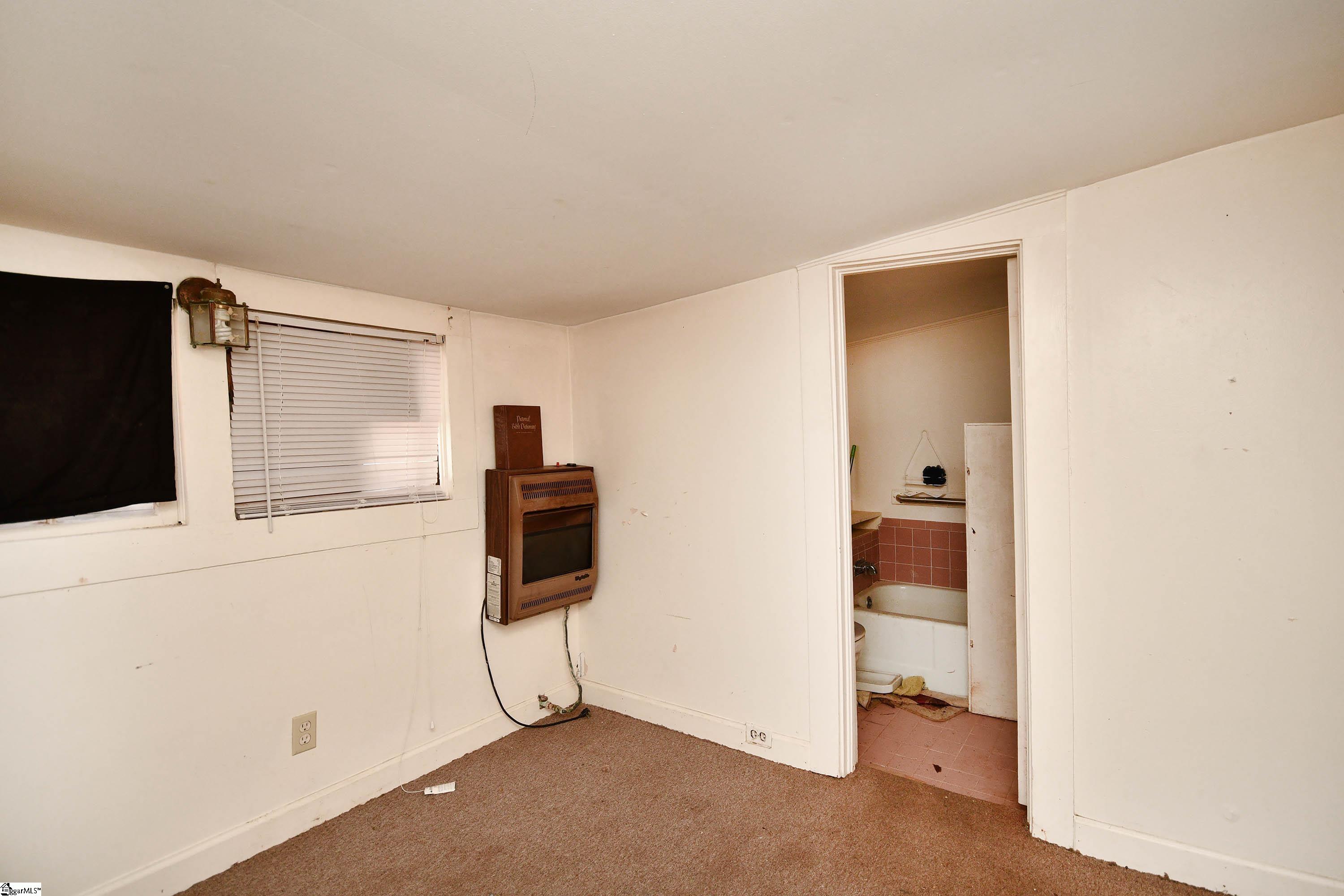 6 Beatrice Street Property Photo 40