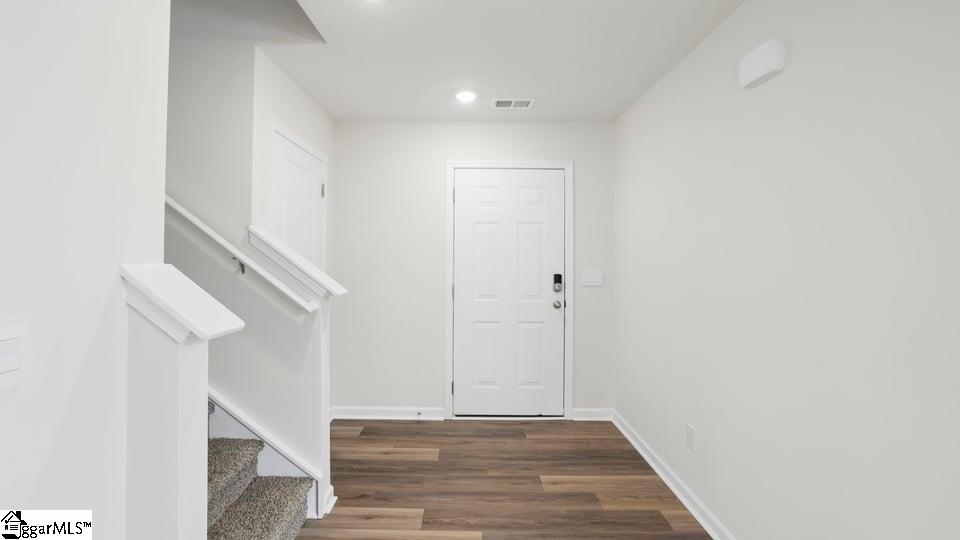 212 Deskin Lane Property Photo 3