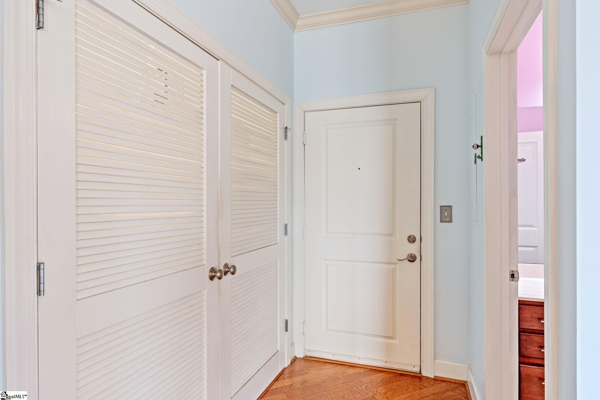 155 E Broad Street Property Photo 15