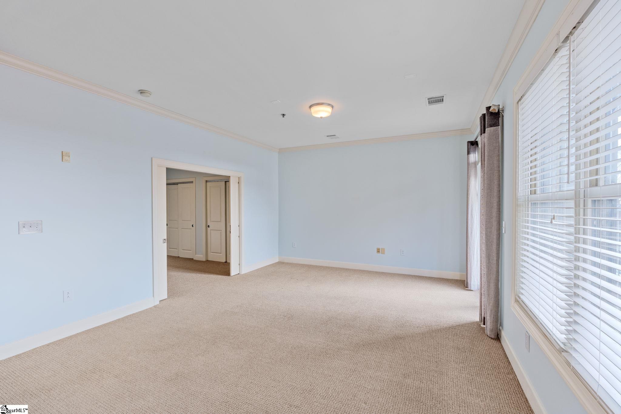 155 E Broad Street Property Photo 25