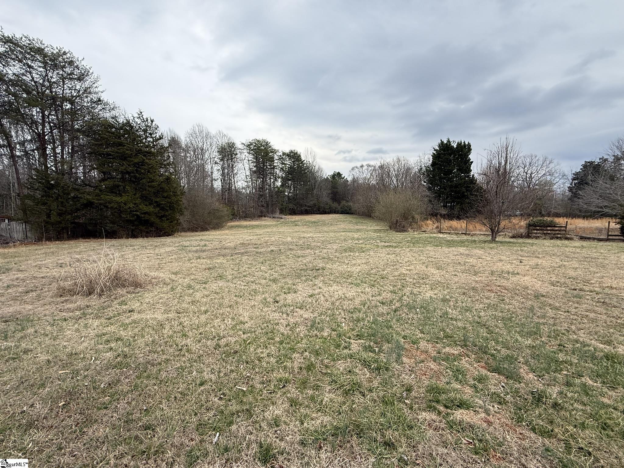 1582979 Property Photo 2