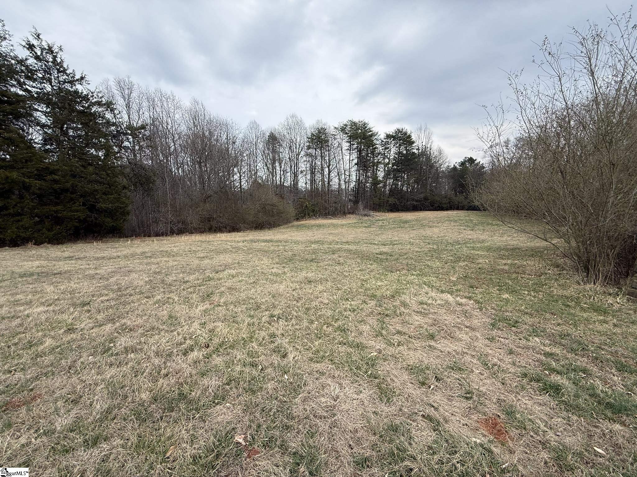 1582979 Property Photo 3
