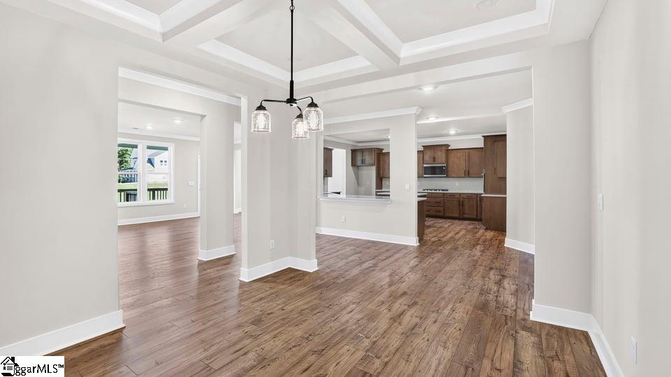 707 Catbird Court Property Photo 13