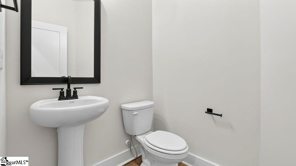 707 Catbird Court Property Photo 22