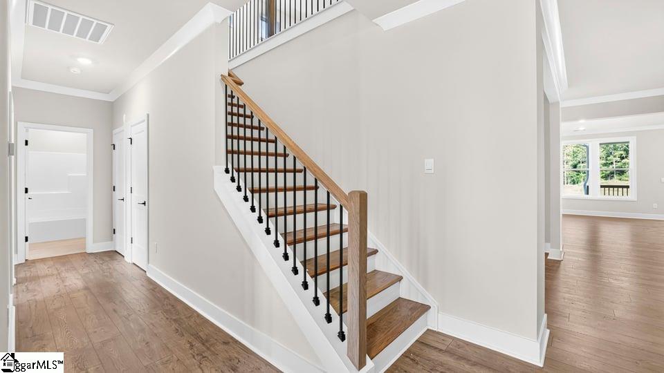 707 Catbird Court Property Photo 23