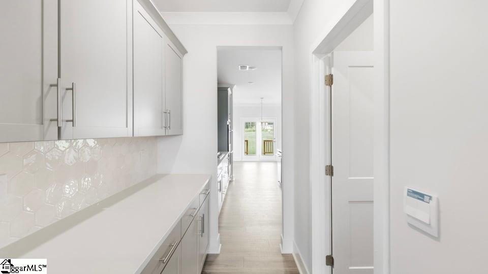 709 Catbird Court Property Photo 9