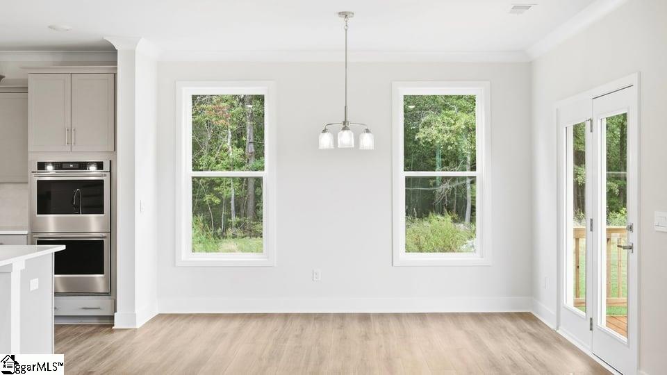 709 Catbird Court Property Photo 15