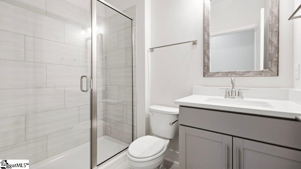 709 Catbird Court Property Photo 21