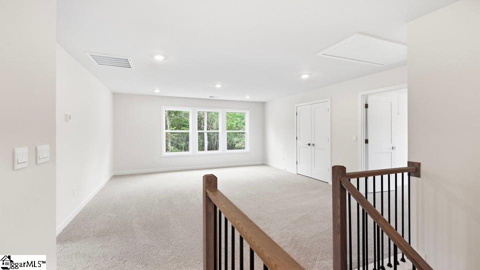 709 Catbird Court Property Photo 23