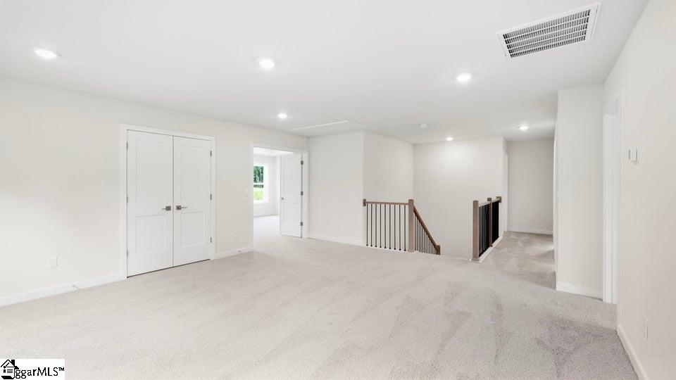 709 Catbird Court Property Photo 24