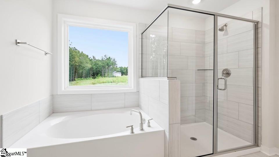 709 Catbird Court Property Photo 34