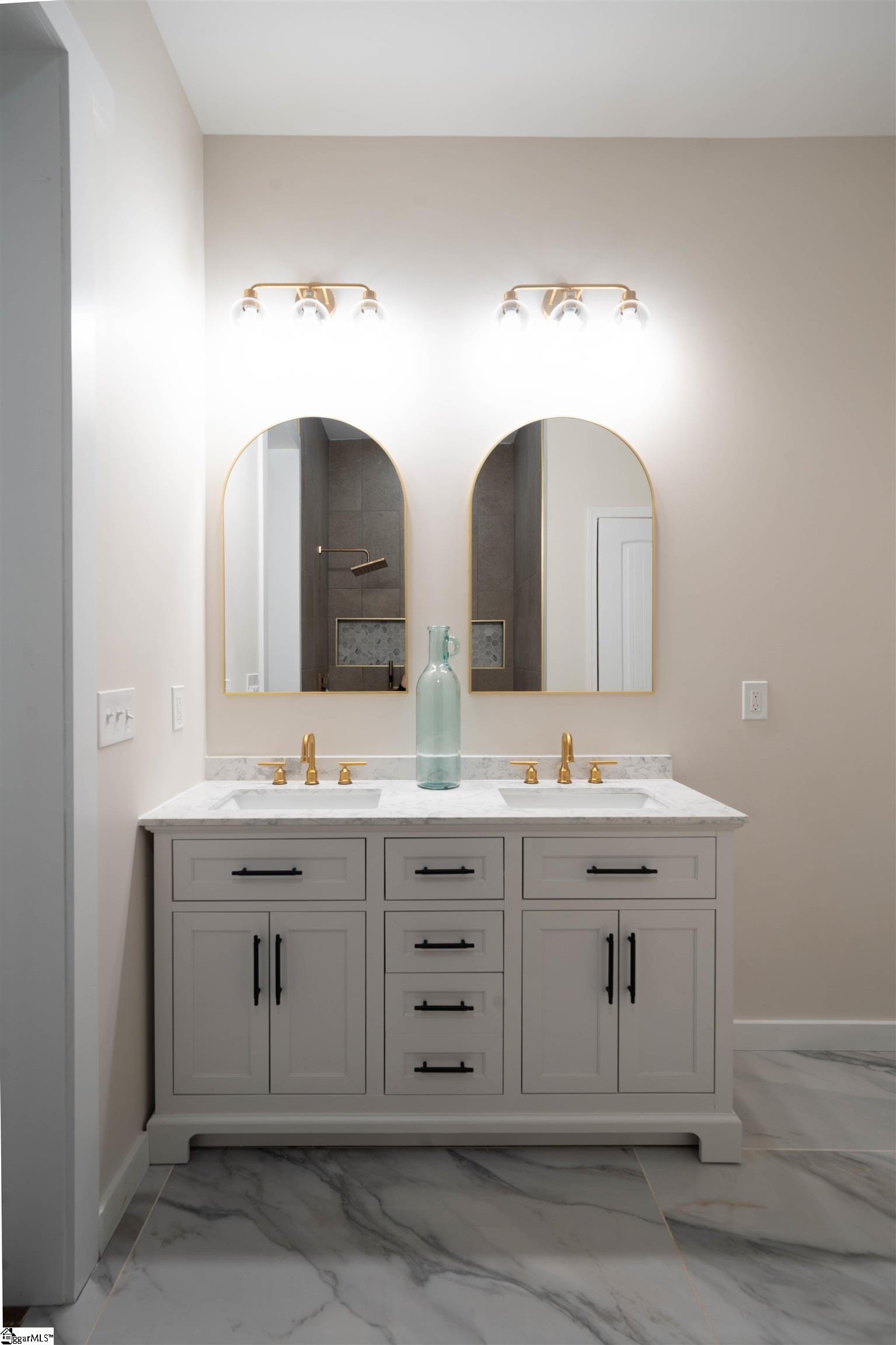 28 6th Street Property Photo 30