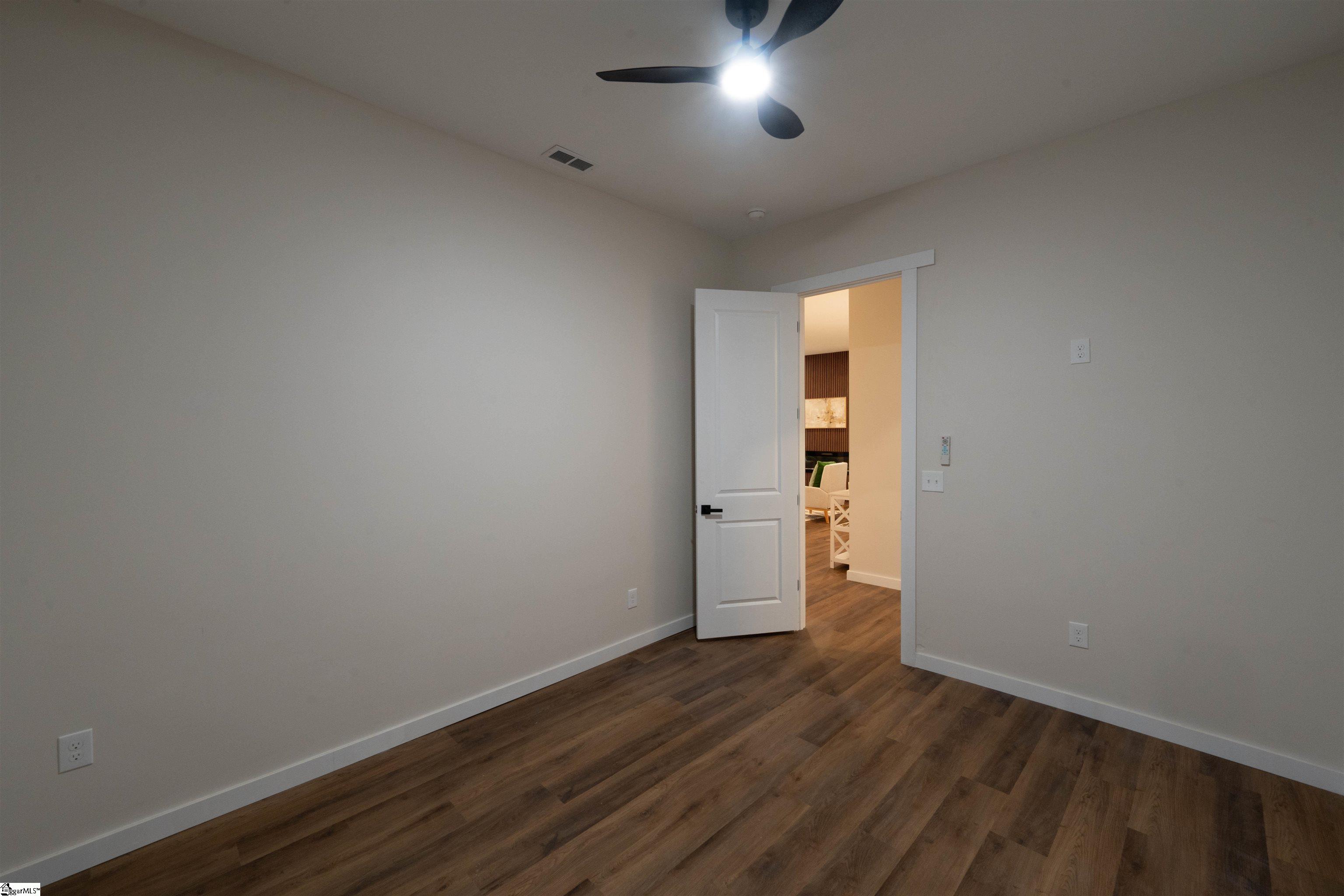 28 6th Street Property Photo 37