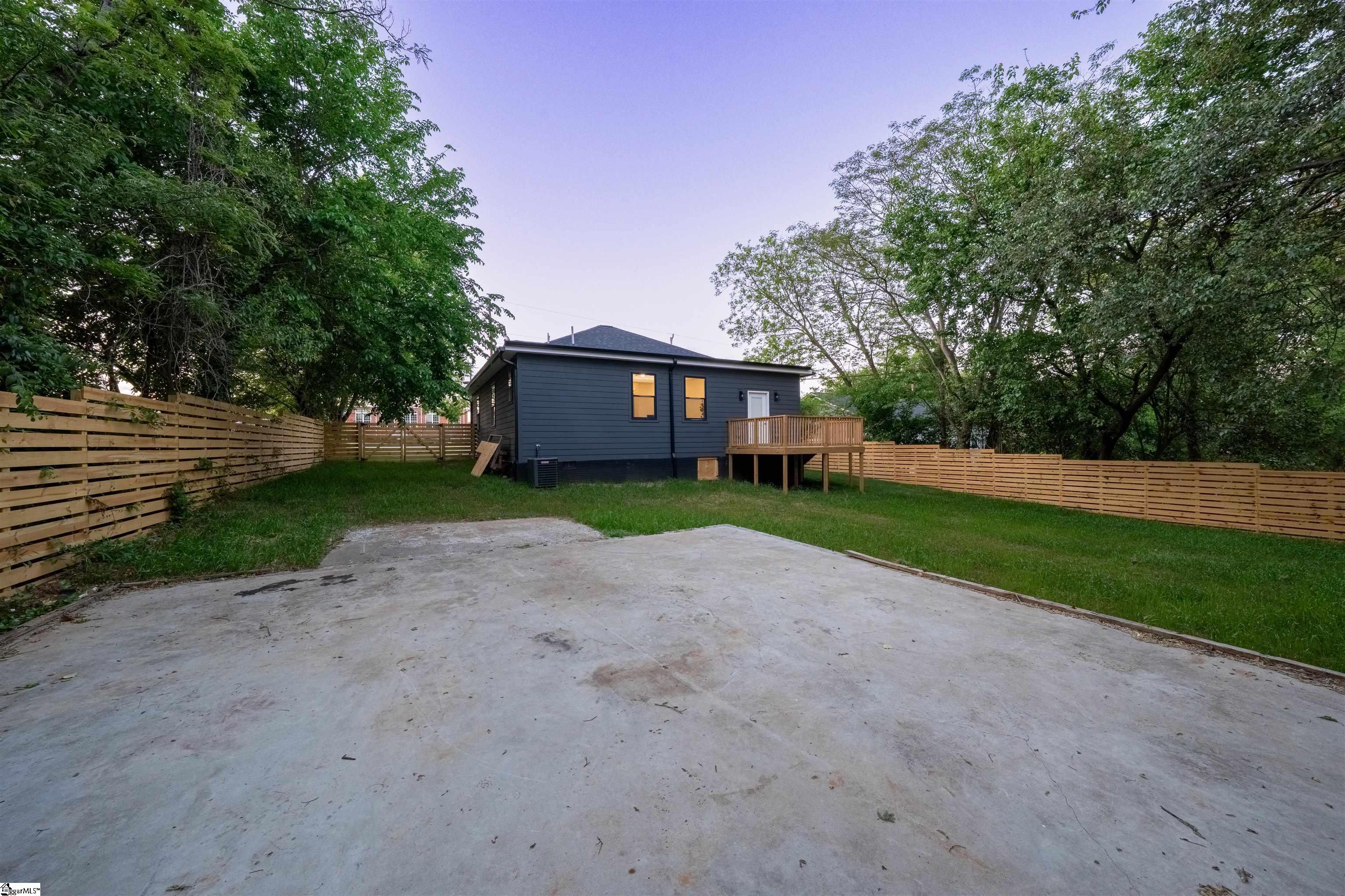 28 6th Street Property Photo 40