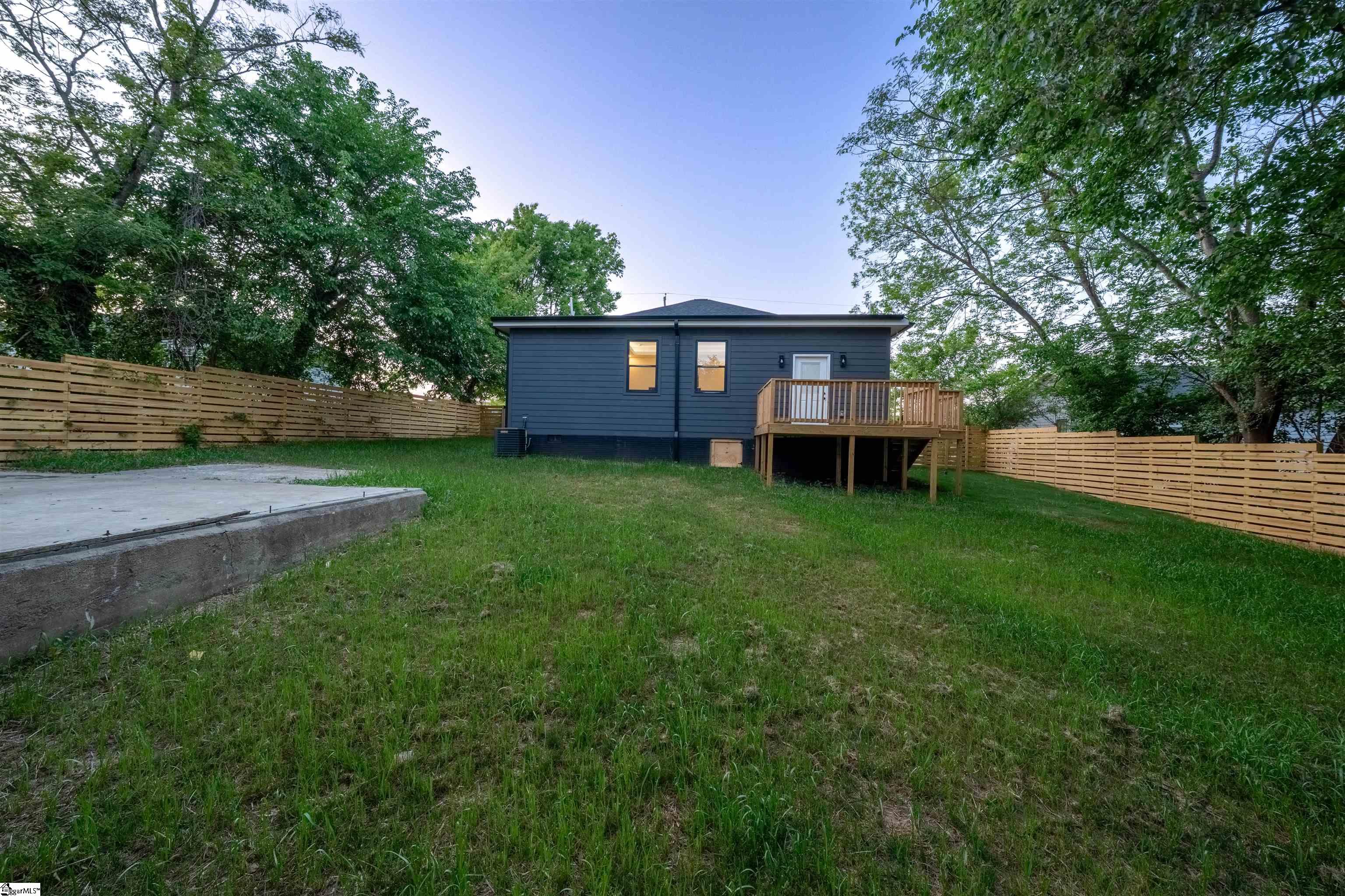 28 6th Street Property Photo 42