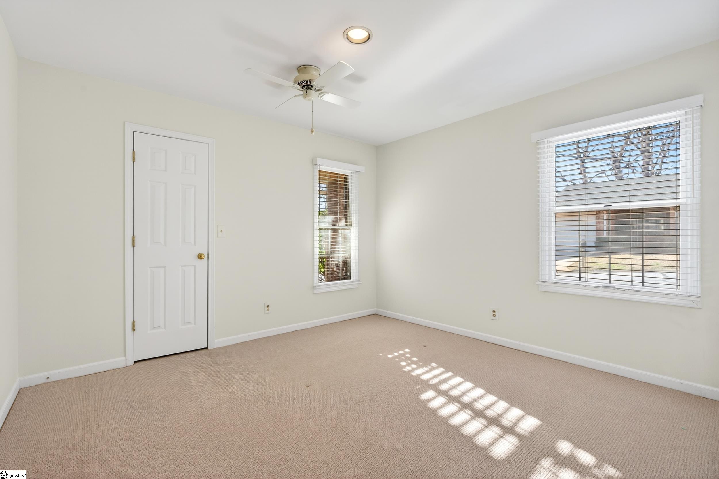 601 Dove Terrace Property Photo 25
