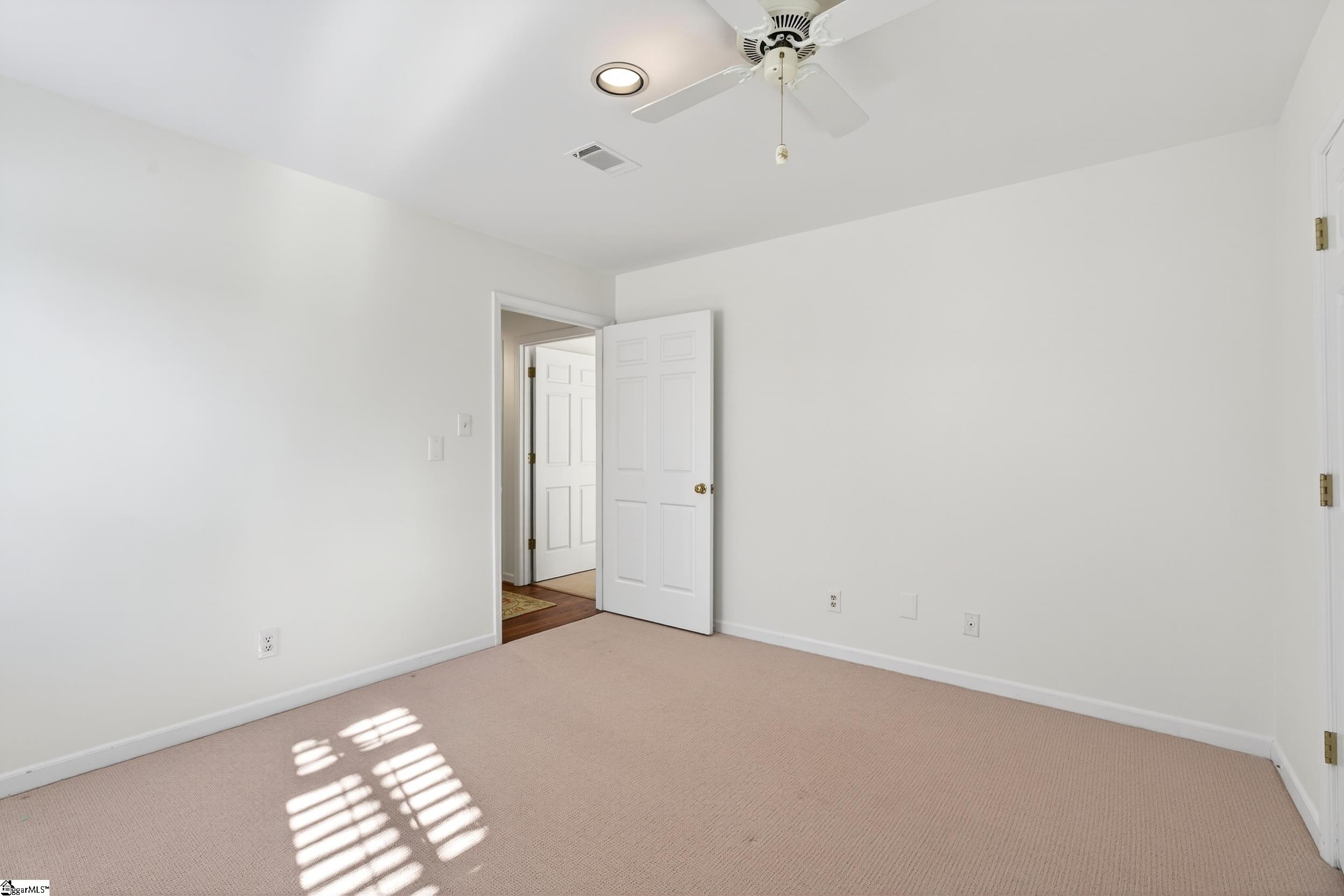 601 Dove Terrace Property Photo 26