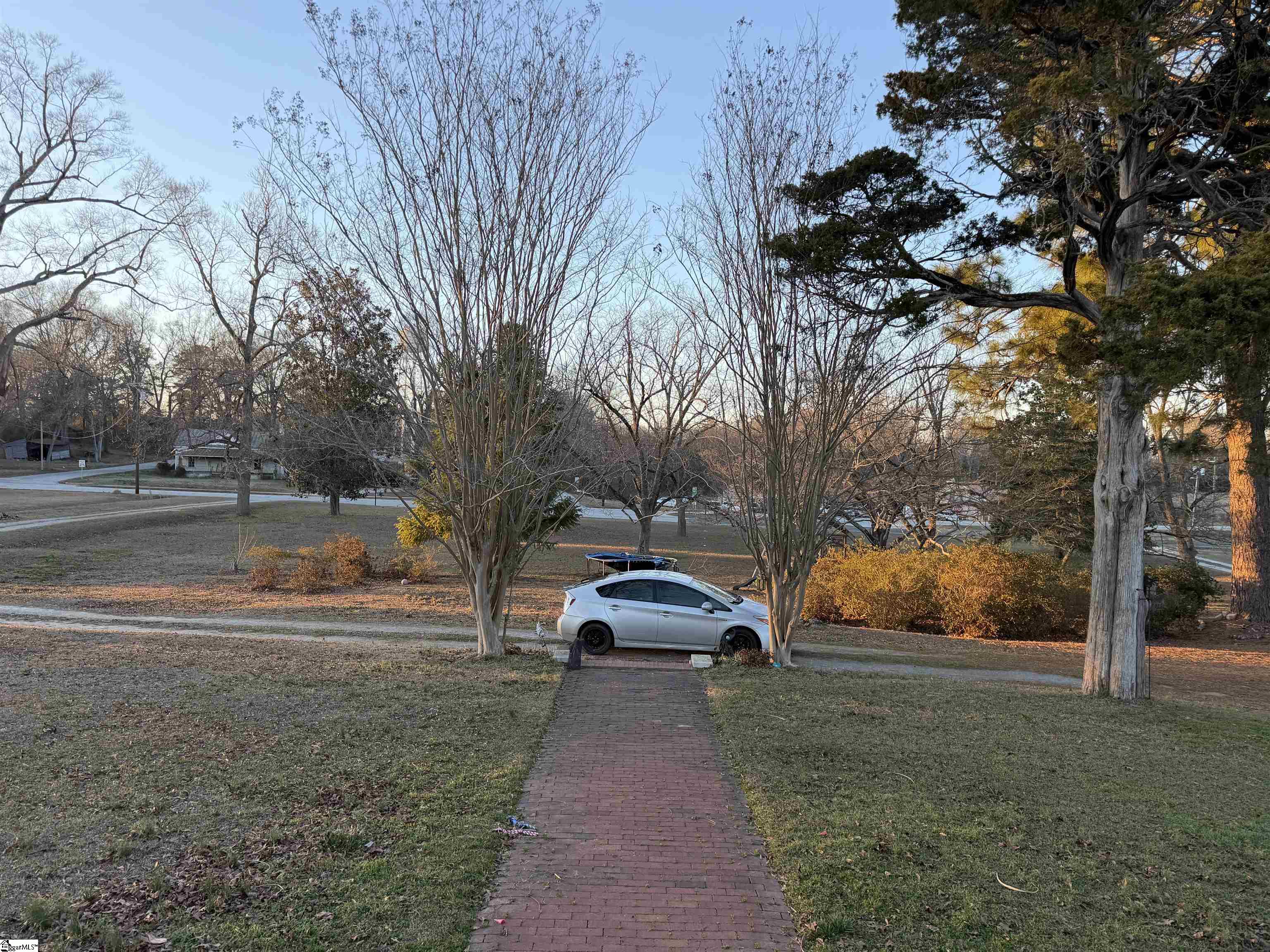2120 101 Highway Property Photo 2