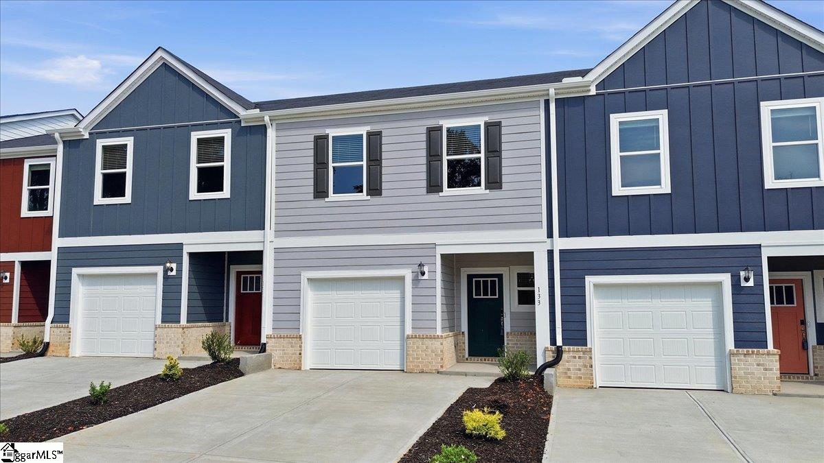 133 Kerwin Court Property Photo 3