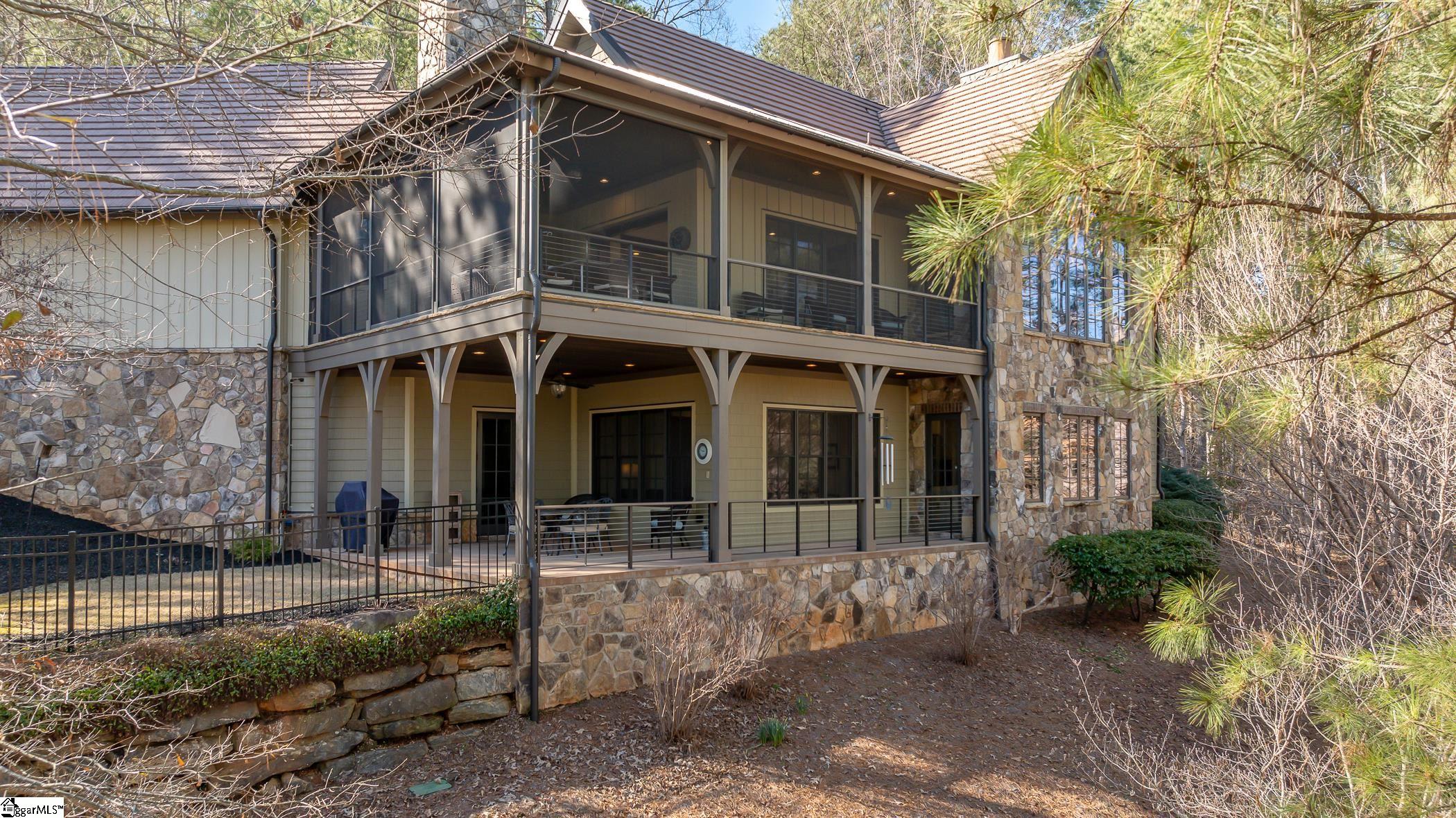 1583357 Property Photo 3