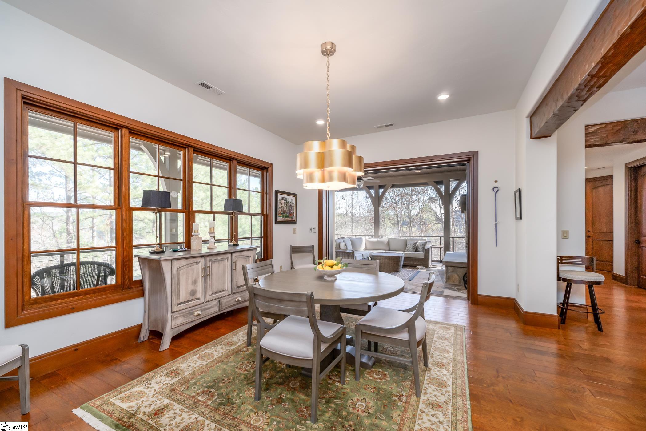 1583357 Property Photo 7