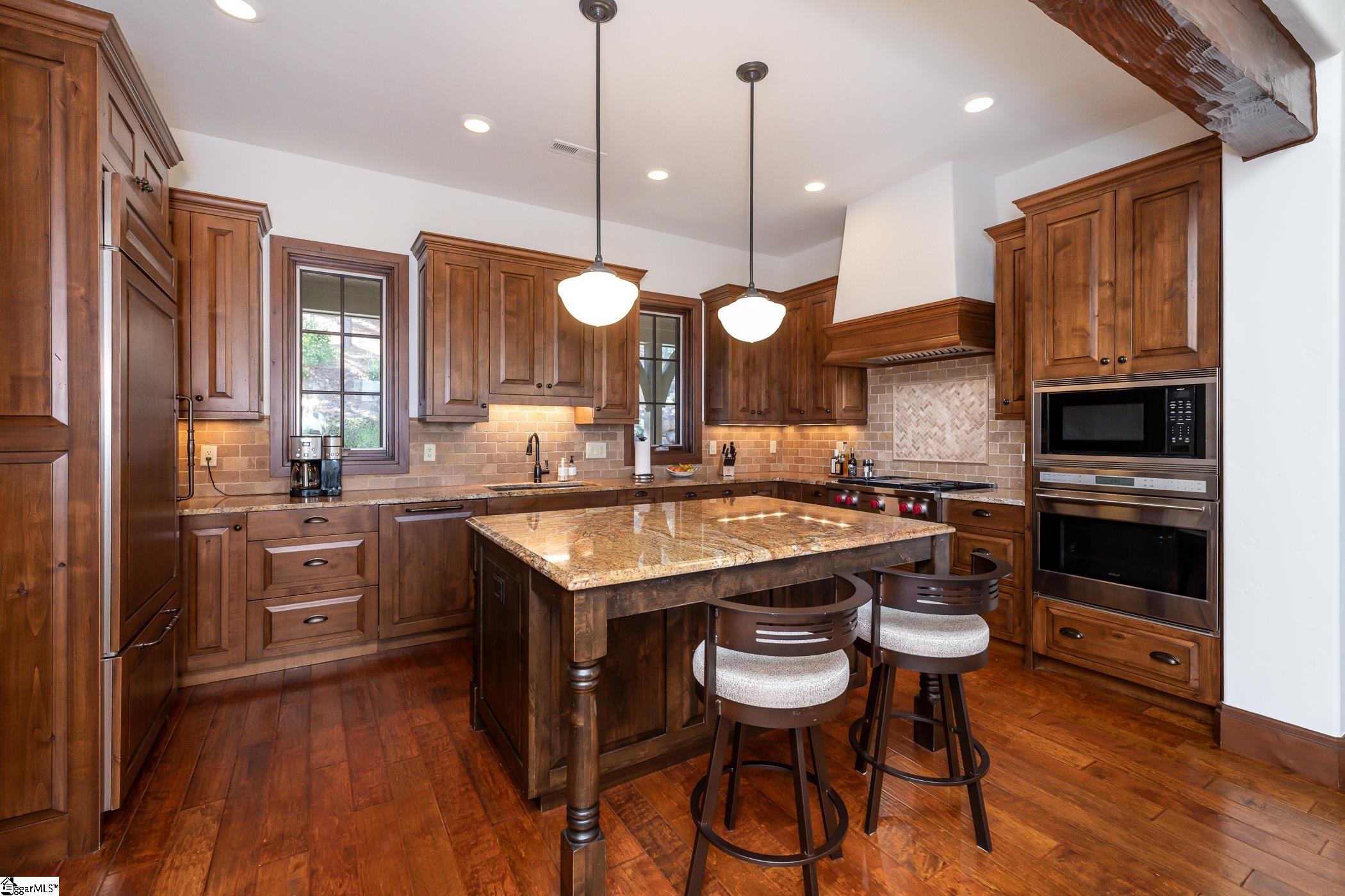 1583357 Property Photo 9