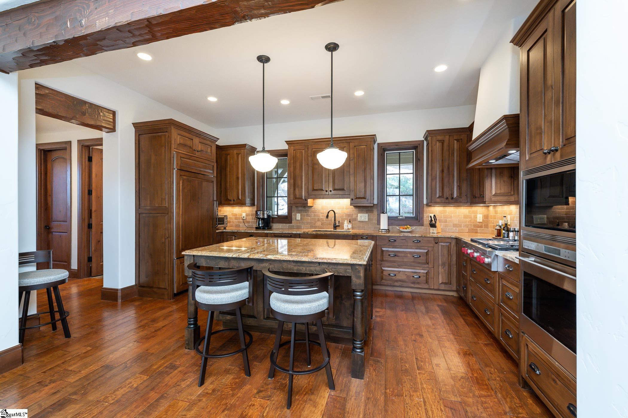 1583357 Property Photo 10