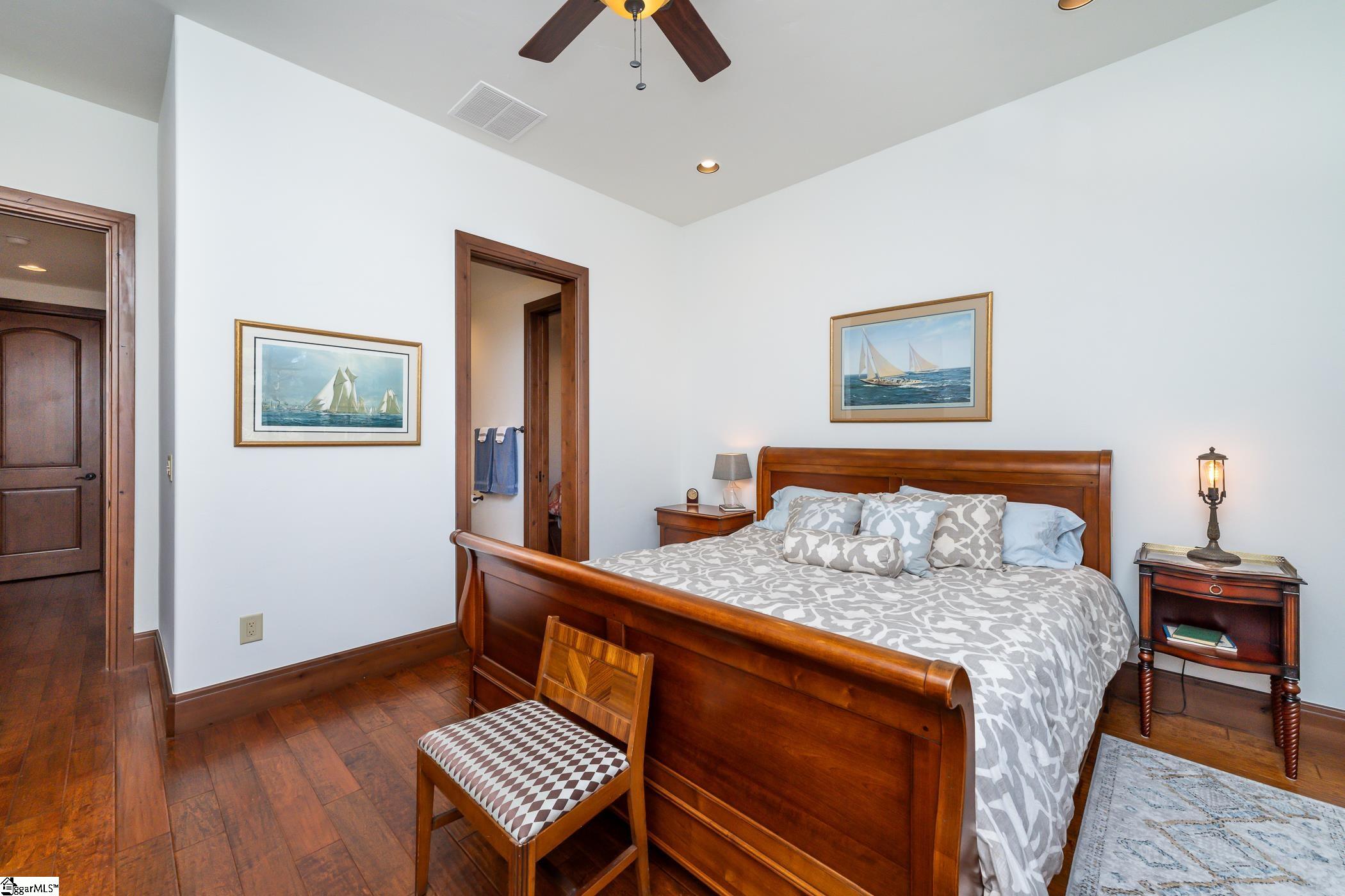1583357 Property Photo 27