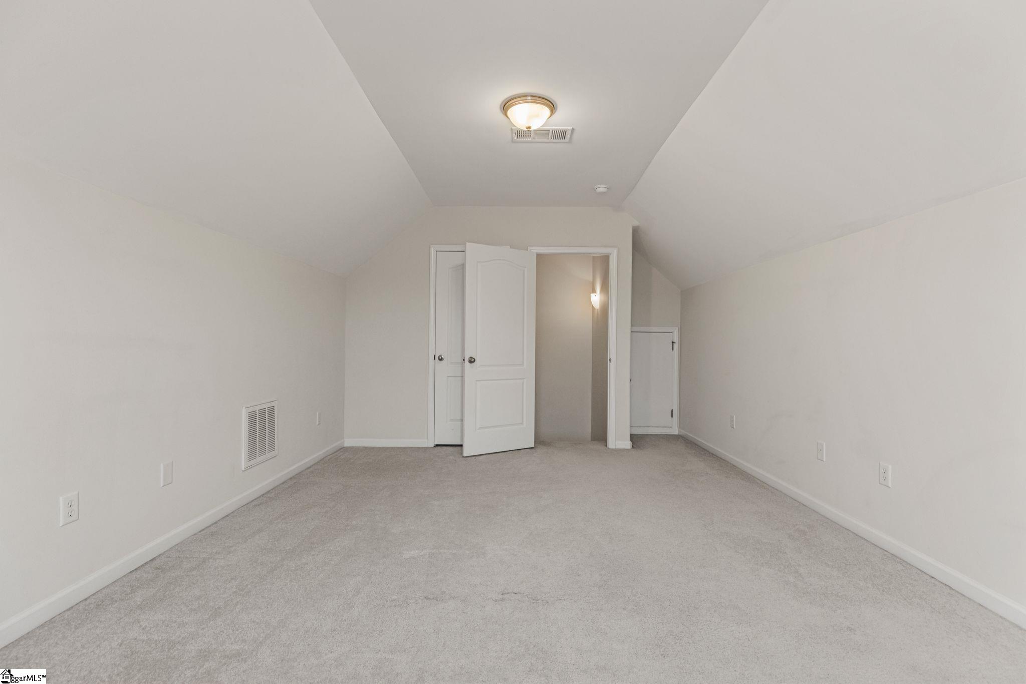 704 Center Road Property Photo 30