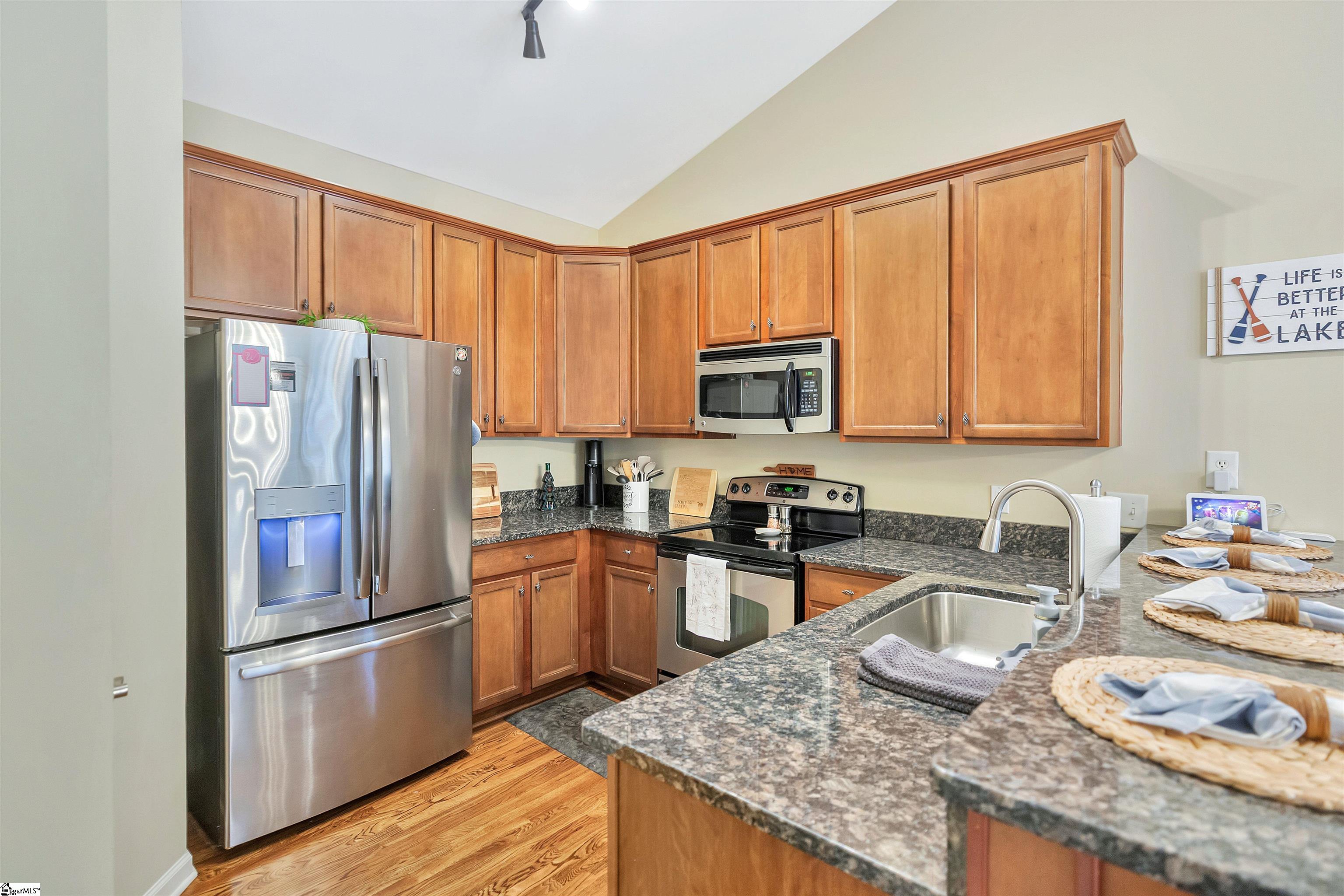 101 Riviera Circle Property Photo 15